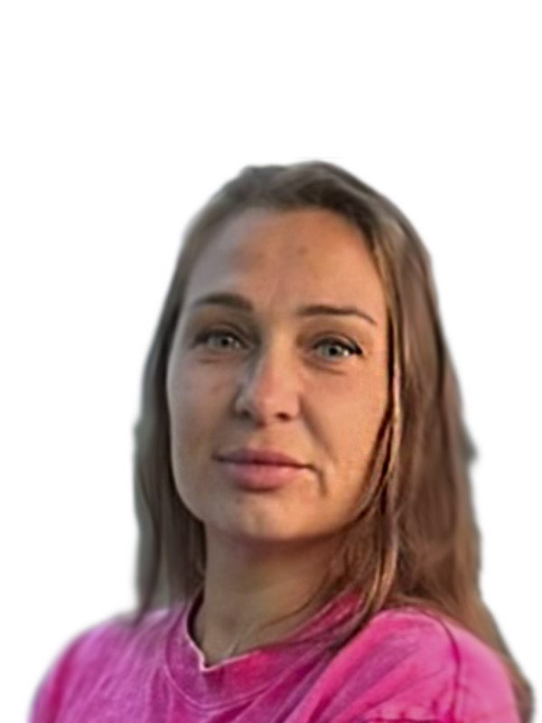 Инструктор по горным лыжам Всероссийской Ассоциации Горнолыжных Инструкторов Ski instructor of the All-Russian Alpine Ski Instructors Association Anastasiya Kuspekova