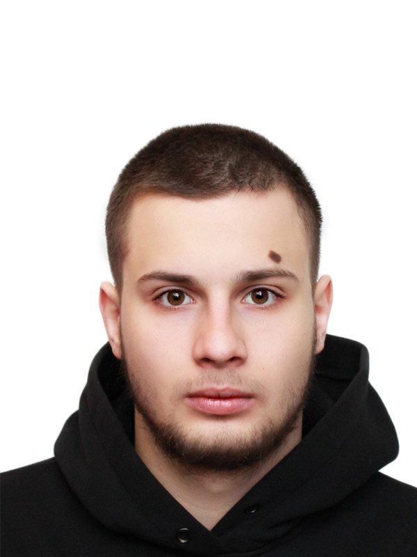 Инструктор по горным лыжам Всероссийской Ассоциации Горнолыжных Инструкторов Ski instructor of the All-Russian Alpine Ski Instructors Association Dovydenko Vadim