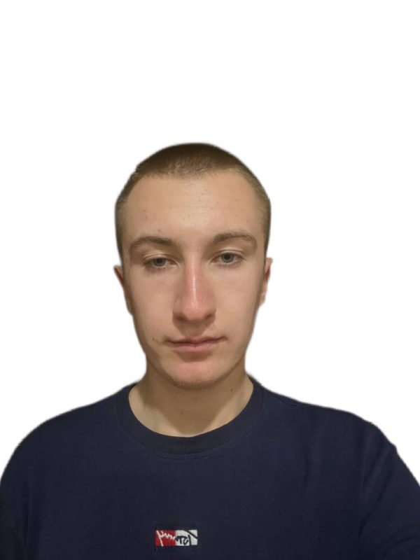 Инструктор по горным лыжам Всероссийской Ассоциации Горнолыжных Инструкторов Ski instructor of the All-Russian Alpine Ski Instructors Association Kireev Ilya