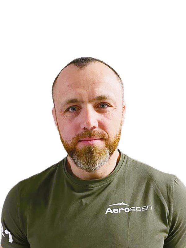 Инструктор по горным лыжам Всероссийской Ассоциации Горнолыжных Инструкторов Ski instructor of the All-Russian Alpine Ski Instructors Association Korzhakov Nikolay