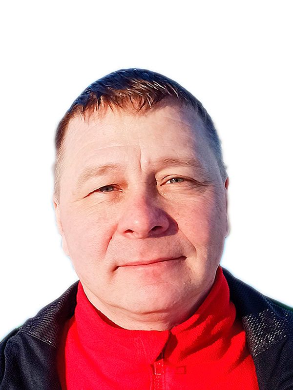 Инструктор по горным лыжам Всероссийской Ассоциации Горнолыжных Инструкторов Ski instructor of the All-Russian Alpine Ski Instructors Association Melnikov Andrej