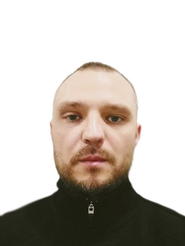 Инструктор по горным лыжам Всероссийской Ассоциации Горнолыжных Инструкторов Ski instructor of the All-Russian Alpine Ski Instructors Association Mishin Ayvar