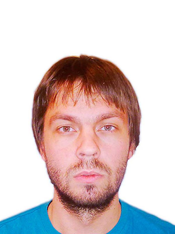 Инструктор по горным лыжам Всероссийской Ассоциации Горнолыжных Инструкторов Ski instructor of the All-Russian Alpine Ski Instructors Association Myasoedov Andrej