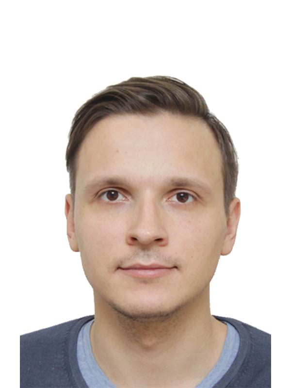 Инструктор по горным лыжам Всероссийской Ассоциации Горнолыжных Инструкторов Ski instructor of the All-Russian Alpine Ski Instructors Association Vasilij Rodionov